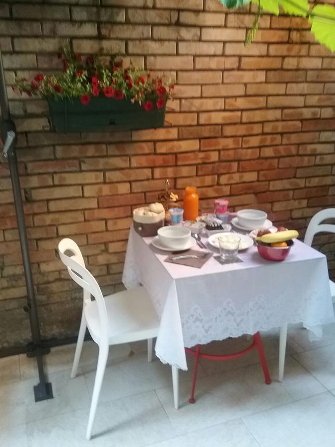 Rosso Charm B&B Венеция Экстерьер фото