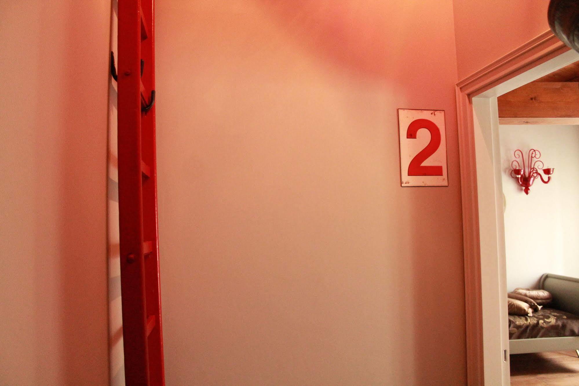 Rosso Charm B&B Венеция Экстерьер фото