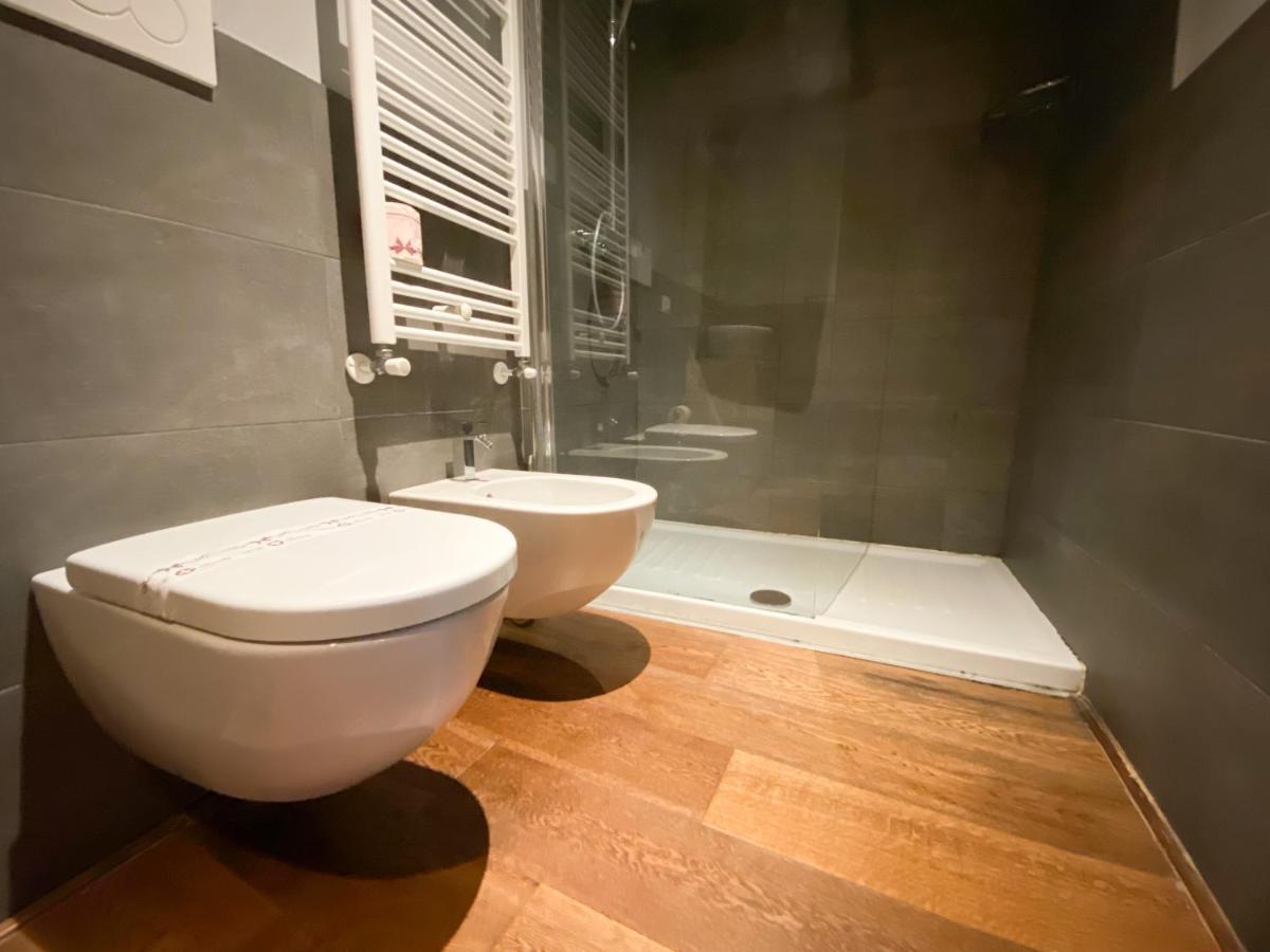 Rosso Charm B&B Венеция Экстерьер фото